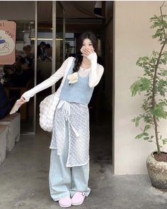 White Ethereal Outfit, White Long Skirt Outfit Winter, Summer Outfits Kpop, Modest Cottagecore Outfits, Long Fitted Skirt Outfits, Kfashion Summer, Skirt And Pants Combo, Weibo Fashion, European Fashion Aesthetic