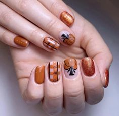 Fall Pedicures, Nail Art Orange, Pumpkin Nail Designs, Pumpkin Nail Art, Thanksgiving Nail Art, Pumpkin Nails, October Nails