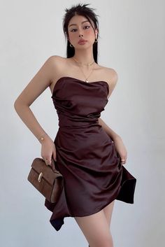 Item Type: DressMaterial: PolyesterPattern: SolidCollar: Slash NeckSleeve Length: SleevelessColor: Champagne. CoffeeSize: XS.S.M.L Size(cm) Dress Length Bust Waist XS 67 76 64 S 68 80 68 M 69 84 72 L 70 88 76 Off-shoulder Brown Mini Dress For Party, Elegant Off-shoulder Brown Mini Dress, Brown Off-shoulder Mini Dress For Parties, Brown Mini Dress For Club, Strapless Brown Mini Dress For Date Night, Brown Strapless Mini Dress For Date Night, Chic Brown Fitted Strapless Dress, Brown Off-shoulder Mini Dress For Date Night, Brown Off-shoulder Dress For Night Out