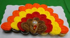 cupcakes decorated to look like a turkey