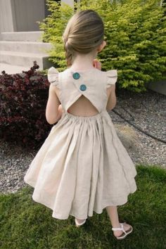 Detail Couture, Kids Wear Girls, Kids Frocks Design, Kids Dress Wear, Kids Dress Patterns