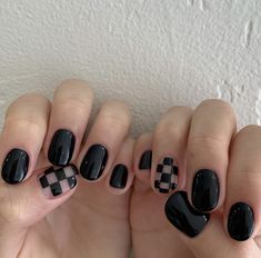 Short Nails Dark, Grunge Vampire, Vampire Nails, Nails Grunge, Dark Nail, Natural Nail Care