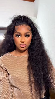 Pinby: @theaishaaaa 💖 Wigs For Long Faces Black Women, Body Wave Hairstyles For Black Women, Curly Hairstyles Black Women, Pretty Braids, Frontal Wig Hairstyles, Curls For The Girls, Loose Waves Hair, Frontal Hairstyles, Hair Laid