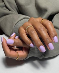 Summer Gel Nails Ideas Solid Color, Natural Nails Color Ideas, Summer Professional Nails, Real Nails Manicure, Ideas Uñas, Summer Nail Polish, Pastel Nails Designs, Lilac Nails, Fun Nail Colors