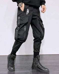 Outstanding techwear style with the "Hanata" Techwear pants Size (cm) Waist Hips Length XS 68 96 97 S 72 100 99 M 76 104 101 L 80 108 103 XL 84 112 105 Keep it simple with the "Hanata" Techwear cargo pants. Indeed, dressing up has never been about the number of clothes you wear. On the contrary, it's about the quality of what you wear. Above all, the style of clothing determines your worth and says a lot more about your personality. As a result, dressing simply is a real art and has become much