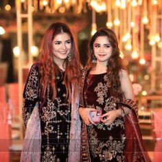 Momina Mustehsan, Aima Baig, Pakistani Bridal Couture, Gold Lehenga, Shadi Dresses, Velvet Dress Designs, Trendy Shirt Designs, Pakistani Dresses Casual, Pakistani Fancy Dresses