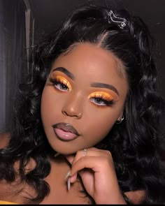 Dark Skin Eyeshadow, Trucco Glam, Makeup Cantik, Girl Makeup Tutorial, Orange Eyeshadow, Glitter Makeup Looks