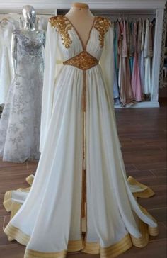 Greek Wedding Dresses, Egyptian Dress, Greek Goddess Dress, Egyptian Clothing, Baju Kahwin, Egyptian Fashion, Goddess Outfit