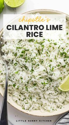 Cilantro lime rice served in a large bowl, with wedges of lime and fresh cilantro. And overlay text "Chipotle's Cilantro Lime Rice" Chipotle Cilantro Lime Rice, Chipotle Rice, Cilantro Lime Rice Recipe, Lime Rice Recipes, Cilantro Recipes, Rice Side Dish Recipes, Rice Side Dishes