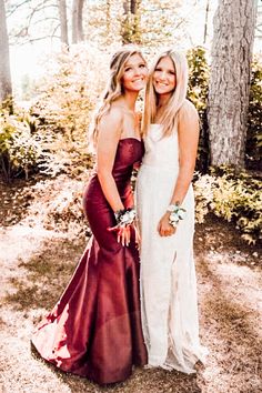 Best Friend Poses, Best Friend Photoshoot, Prom Photos, Best Friend Photos, Cute Prom Dresses, Prom Pictures