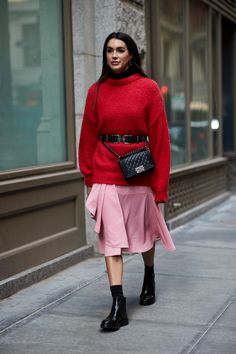 Beanie Outfit, Giovanna Battaglia, Color Trends Fashion, New Street Style, Fashion Week 2018, Anna Dello Russo