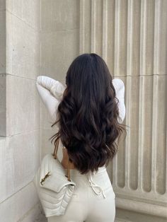 Neutral Lifestyle, Haircuts For Long Hair With Layers, Brown Hair Inspo, Curls Hair, Curl Hair, Hairstyles For Layered Hair, Hair Aesthetic, Long Dark Hair, Chanel Perfume