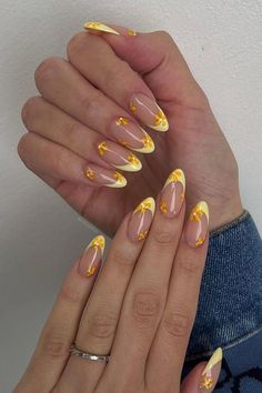 Capture the essence of sunny days with our radiant summer yellow nails! Flash a smile on your hands with a color that's as warm and inviting as a sunny afternoon. Stylish Nails Summer, Colorful Nails Summer, Nail Ideas Vacation, Trendy Beach Nails, Cute Beach Nails, Nail Designs Bright, Beach Vacation Nails, Beach Nails Designs