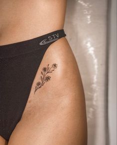 Baddie Tats, Summer Tattoos, Tattoo 2024, Wildflower Drawing, Summer Tattoo, Cool Small Tattoos, Line Tattoo, Tattoo Feminina