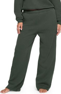 SKIMS Cotton Blend Fleece Straight Leg Sweatpants | Nordstrom Relaxed Fit Full Length Sweatpants For Elevated Casual Wear, Fall Leisure Sweatpants With Elastic Waistband, Elevated Casual Full-length Sweatpants With Elastic Waistband, Oversized Comfortable Joggers For Loungewear, Full Length Sweatpants For Elevated Casual Look, Oversized Sweatpants With Ribbed Waistband For Lounging, Elevated Casual Full-length Relaxed Fit Sweatpants, Comfy Oversized Sweatpants For Lounging, Comfortable Sweats With Side Pockets For Fall