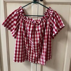 Red And White Off The Shoulder Blouse. Nwot Casual Red Top For Picnic, Red Summer Tops For Picnic, White Short Sleeve Top For Picnic, Summer Short Sleeve Tops For Picnic, White Off The Shoulder, Off The Shoulder Blouse, White Off Shoulder, White Blouse, Off The Shoulder