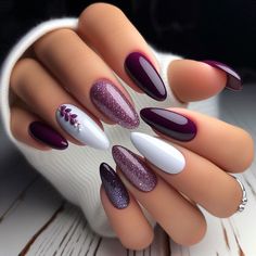 Elegant Nails, Classy Nails, Purple Nails, Almond Nails, Trendy Nails, Winter Nails, Simple Nails