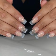 🩶 White Airbrush Nails, Cute Bday Nails, Nail Inspo Short Square, Short Coffin Nails Designs, Concert Nails, Acrylic Toe Nails, Airbrush Nails