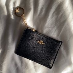 Like Brand New Classic Coach Coin Purse Gift, Classic Coach Coin Purse As Gift, Chic Black Coin Purse For Gift, Chic Coach Coin Purse With Card Slots, Elegant Black Coach Coin Purse, Elegant Black Coin Purse For Everyday Use, Elegant Black Card Holder With Zipper Closure, Chic Black Bifold Coin Purse, Coach Black Card Holder With Rfid Blocking