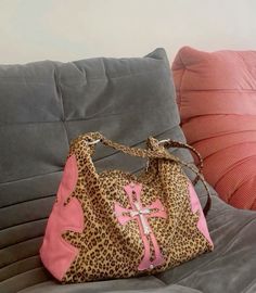 Chrome Hearts Bag, Creative Clothes, Leopard Bag, Heart Bag, Fancy Bags, Pretty Bags, Warm Outfits, Chrome Hearts, Essential Bag