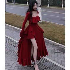 Vintage Elegant Dress, Indie Dresses, 파티 드레스, Flare Sleeve Dress, Elegant Party Dresses, Red Square, Simple Mehndi, Ruffles Fashion, Women Long Sleeve Dress