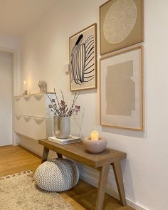 [CommissionsEarned] Not Only The Main Room That You Can Apply With A Minimalist Style, You Can Also Try Entryway Decorations By Using Just One Wooden Bench. The Existence Of This Bench Can Be Perfected With Woven Footstools And Some Artwork That Is Hung On The Wall With A Beautiful Layout. Minimalist Entryway From @Hygge_By_Kate #Minimlaistinteriordesigns #Homeinteriordesignideas #entrywaydecorideas Minimalist Entryway, Minimalistic Home Decor, Aesthetic Interior Design, Minimalistic Home, Minimalist Dekor, Interior Design Per La Casa, Living Room Bench, Minimalist Interior Design, Home Entrance Decor