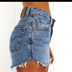 Skinnnyyy Summer Jean Shorts Outfit, Shorts For Summer, Hipster Grunge, Summer Shorts Outfits, Skateboarder, Denim Cutoffs, Jeans For Short Women