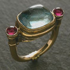 Saw this on pinterest somewhere, but can't find the original source.  Looks like a museum piece!  Supposedly Aquamarine...maybe, maybe not (looks cracked) but those are rubies! Boho Necklaces, Gorgeous Jewelry, Contemporary Jewelry