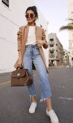 Chic Clothing Style, Casual Chic Outfits, Style Désinvolte Chic, Stil Boho, Beige Outfit, Summer Work Outfits, Outfit Jeans, Casual Chic Outfit