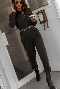 Boiler Suit Outfit, Utility Jumpsuit Outfit, Jumpsuit Winter Outfit, Jumpsuit Outfit Winter, Utility Outfit, Jumpsuit Outfit Black, Denim Jumpsuit Outfit, Kayla Seah, Black Denim Jumpsuit