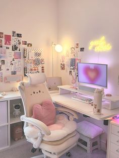 Nice & tidy desk for studying and working Desk Computer Aesthetic, Gamer Girl Room Aesthetic, Set Up Gamer Girl, Gamer Girl Bedroom, Gaming Set Up, Desk For Studying, Couple Gaming Room Setup, Gaming Setup Aesthetic, Tidy Desk