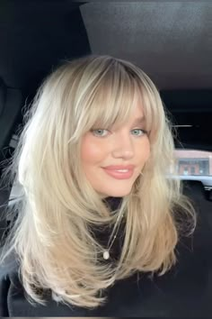 Curtain bangs Medium Length Layers And Bangs, Front Bangs With Face Framing Layers, Vintage Haircuts Women, Long Blonde Hair With Bangs And Layers, Long Bob And Bangs, Medium Length Haircut With Bangs And Layers, Butterfly Cut With Highlights, Side Bangs With Curly Hair, Bangs On Blonde Hair