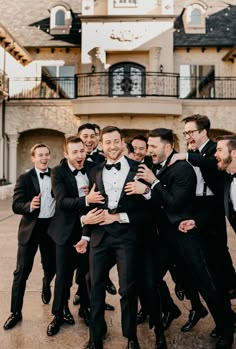 Groomsmen in black tux, fun groomsmen photo, taken by camera shi photography, Dallas Texas Squad Pics, Groomsmen Pictures, Groom Squad, Groomsmen Photo, Groom Details