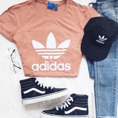 Adidas and converse. Women's outfits, stylish clothes, adidas, nike, hipster outfits, fall fashion, summer looks, makeup and beauty, sassy teens tops and bottoms. Shoes. Outfits Not Revealing, Looks Adidas, Preteen Fashion, Hipster Outfits, Cute Outfits For School, Adidas Outfit, Milan Fashion Weeks, Dress Shoes Womens, Outfit Casual