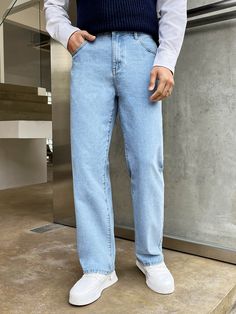 Men Casual Jeans Outfits, Straight Leg Jeans Mens, Denim Jeans For Men, High Waisted Jeans Outfit Men, Straight Cut Pants Outfit Men, Straight Pants Jeans, Straight Fit Pants Men, Aesthetic Jeans Men