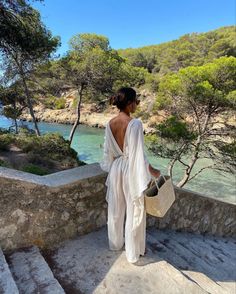 Portugal Outfits, Beach Party Outfits, Summer Neutrals, European Summer Outfits, Honeymoon Outfits, Europe Outfits, Cruise Outfits, Wardrobe Inspiration, Holiday Wardrobe