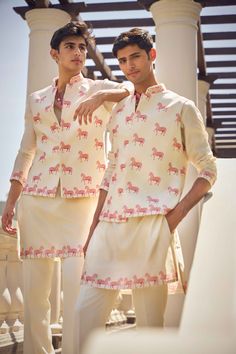 Indian Wedding Suits Men, Abhinav Mishra, Wedding Kurta For Men, Men's Ethnic Wear, Draping Fashion, Wedding Outfit Men, Wedding Suits Men, Ethnic Wear, Wedding Suits