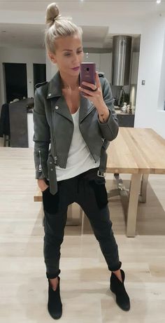 Fashion 2024, Basic Style, Work Outfits, Work Outfit, Fall Winter, Leather Jacket, My Style, Leather