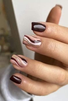 Maroon Acrylic Nails, Maroon Nail Designs, Brown Nails Design, Brown Nail, Maroon Nails, Art Deco Nails, Vintage Nails, Pretty Nail Art Designs, Trendy Nail Design