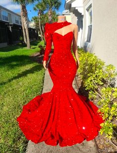 Prom Dresses 2023 Ideas Red, Red Long Homecoming Dresses, Red And Gold Prom Dress Black Women, Royal Red Prom Dress, Prom Dresses Black Women Red, Prom Night Dress High Schools, Adult Prom Dress Ideas, Cute Red Prom Dresses, Red Hoco Dress Long