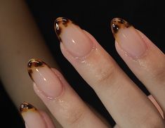 Pretty Nails Fall, Aesthetic Almond Nails, Tortishell Nails Design, Feet Nail Design, Yellow Nail, Hello Nails, Classy Acrylic Nails, Nails Fall