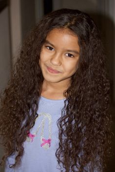 Ringlets Hair, Curly Hair Advice, Long Hair Community, Mixed Hair Care, Hair Shrinkage, Hair Myth, Biracial Hair, Natural Hair Salons, Kids Curly Hairstyles