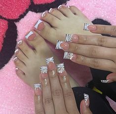 Nails Short Acrylic, Nails Duck, Acrylic Nails Short, Acrylic Toe Nails, Drip Nails, Grunge Nails