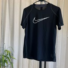 Brand New Nike Black Casual Shirt, Nike Compression Shirt Men, Nike Short Sleeve Gym T-shirt, Nike Compression, Black Nike Cotton T-shirt, Nike Black Sportswear T-shirt, Tee Shirt Outfit, Compression Shirt, Nike Shirts