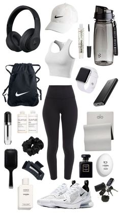 Pe Kit Outfit, Training Clothes Aesthetic, Female Gym Outfits, Training Outfit Aesthetic, Training Outfit Combat, Archery Outfit, Gym Bag Essentials Women, Mode Tennis, Outfits Sport