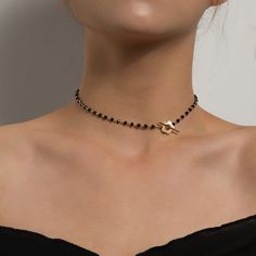 Black Crystal Glass Bead Chain Choker Necklace Elegant Choker, Flower Choker Necklace, Trendy Necklace, Stil Elegant, Pearl Choker Necklace, Crystal Choker, Chains Necklaces, Crystal Chain, Trendy Necklaces