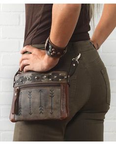 American West Handbags, Hip Purse, Flannel Vest, Hip Pouch, Leather Handbags Handmade, Leather Hip Bag, Western Look, Horse Designs, Cowgirl Outfits