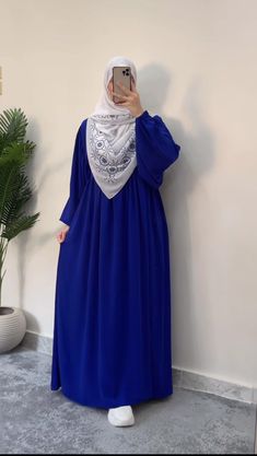 Muslim Long Dress, Islamic Modest Fashion, Muslimah Fashion Casual, Stylish Outfits Casual, Simple Kurta Designs, Modest Fashion Hijab, Muslimah Dress, Modest Summer Outfits, Pakistani Fancy Dresses