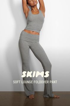 This soft, smooth, and stretchy ribbed pant features a throwback-inspired flare with a foldover waistband. | SKIMS Foldover Pants | Grey | 3XL | Soft Lounge Light Grey Yoga Pants Outfit, Foldover Pants, Insta Girly, Casual Athleisure Outfits, Skims Outfit, Pilates Girl, Cutesy Outfit, Ribbed Pants, Comfy Sweats