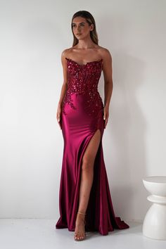 Highlights Stunning sequin embellished gown with plunging neckline Boned bust  Corset midriff Structured, padded cups Available in Burgundy & Emerald Sizing The model is 5'10 and wears UK size 8 / S / US size 4 Fit & Fabric Made from 100% Polyester  True to size Double lined Length from top of bust to hem: 155c Classy Dresses, Embellished Gown, Formal Dresses Prom, Classy Dress, Plunging Neckline, Dallas, Sequin, Emerald, Highlights